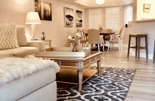Camelback East Condo | NEW! STUNNING 2 BD 2 BA RESORT STYLE CONDO IN THE AZ BILTMORE. MTN VIEWS!