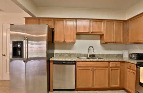 North Mountain House | North Phoenix home with 3 Bed 2 Bath - SLEEPS 6 - Close to Freeway I-17