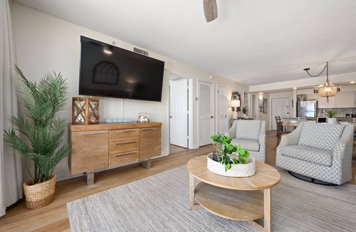 Destin Condo | Penthouse at Pelican Beach Resort 2 bedroom 2Bath Stunning Gulf Views