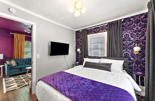 Wenonah House | Prince-Themed Cozy Retreat Near Airport & Mall