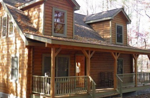 Bearsville Cabin | Pristine Woodstock Mountaintop Log Cabin — Only 4 Minutes to Town!