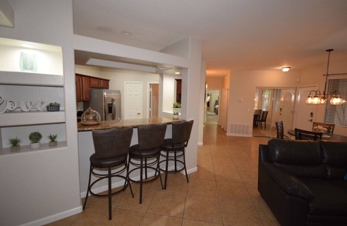 Alta Mesa Condo | PRIVATE GATED VACATION CONDO WITH HEATED POOL, SPA, FITNESS ROOM, PATIO, GARAGE