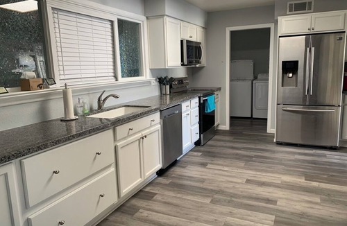 Fountain of the Sun House | PRIVATE HOME IN 55+ GATED GOLF COURSE COMMUNITY - Golf Cart Included with rental