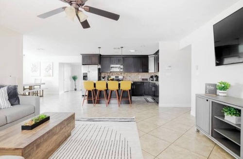 Papago Parkway House | Rancho Relaxo: Dog friendly! Enjoy heated pool, hot tub, pool table, outdoor TV!