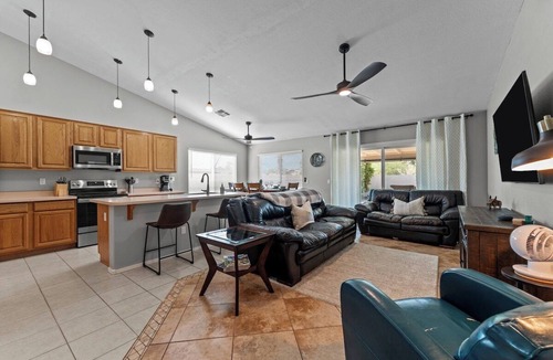 East Mesa House | Red Mountain Retreat - 4B/2B with Private Pool for your Arizona Getaway