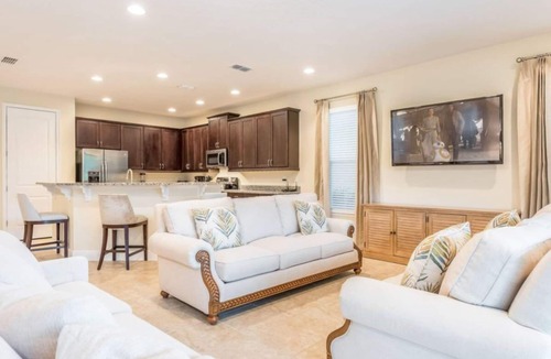 Reunion Cottage | Refurbished Lux 6 Bed Golf Views at Reunion Resort by Shine Villas