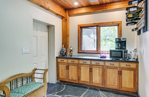 Athens House | Riverfront Hudson Valley Gem w/Beach Access!