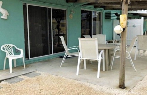 Key Colony Beach House | Save 10% on Last-Minute Bookings, on the water, Cabana Club & Key Colony Beach