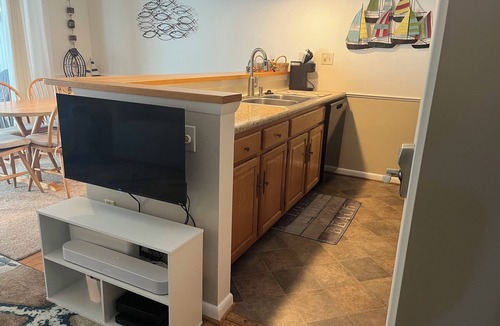 Bethany Beach Condo | Sea Colony West - 2BR, 2BA - 1 Block to Tennis Center, 1/2 Mile to Beach