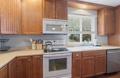 Town of Torrey House | Seneca Lakefront Getaway | Wine Trail/Private Dock