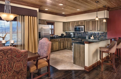 Grand Elk Ranch Resort | Skiing, snowmobiling, ice fishing, dog sledding, and much more!