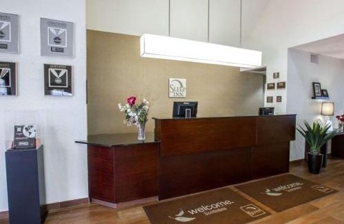 Paradise Valley Village Hotel | Sleep Inn North Scottsdale near Mayo Clinic