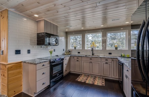 Clayton House | Spacious Barndominium with river view and steps from State Park