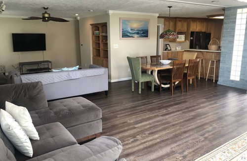 Buckroe Beach House | Spacious & comfortable Home, water access near Beach, restaurants & Hampton Univ