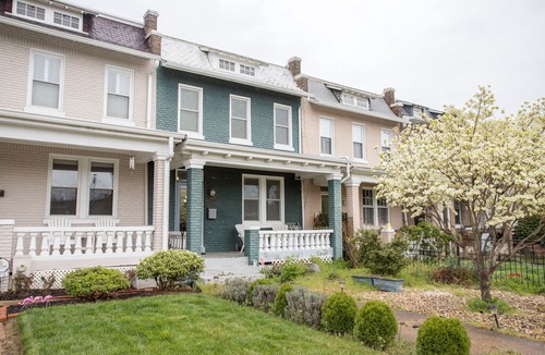 Hill East House | Spacious, Parking, 2 blocks to Metro, Capitol Hill East