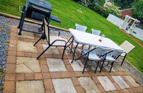 Edgewater House | Special Rates. Close to Annapolis. Justin Beach Cottage Retreat