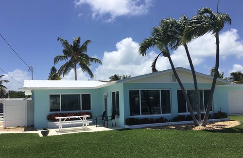Marathon House | SPECTACULAR! PRIVATE POOL, OCEAN FRONT, & DOCK Sister house nextdoor VRBO#770357