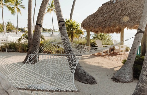 Islamorada House | Sprawling Bayfront Estate in Heart of Islamorada with Deep Dockage, Heated Pool, Kayaks and More!