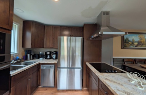 Springwater House | Springwater Lodge, Pond & Fishing