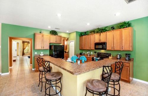 Watersong House | Stunning Cottage with Games and Swimming Pool in Davenport, Florida