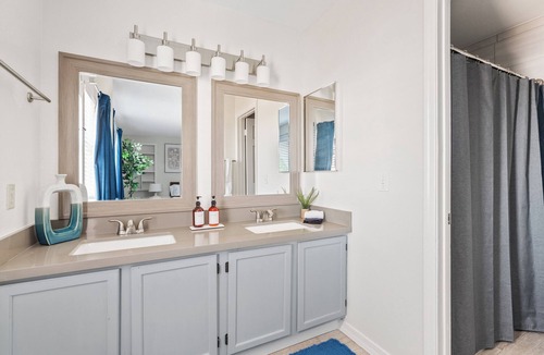 Mesa House | Summer getaway! Heated pool, hot tub, mini golf & game room | Sleeps 16 | Perfect for families & golf trips
