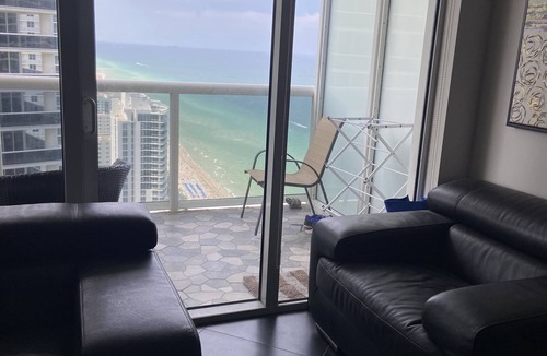 Hallandale Beach Resort | Summer special One bedroom apartment in BEACH CLUB CONDO