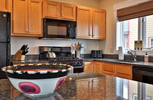 Killington House | The Cocoa Command Center at Top Ridge: 4BR/4BA Ski In/Ski Out