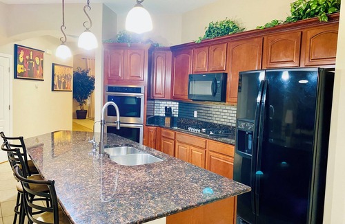 Norterra House | This spacious house is the perfect blend of comfort and convenience.