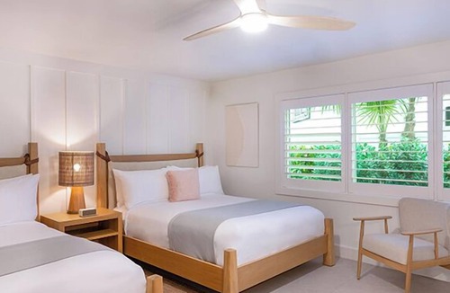 Islamorada Hotel | Tropic Kitchen Pool Gym | 3 mi to Keys Brewing | Brewery Tour Nearby