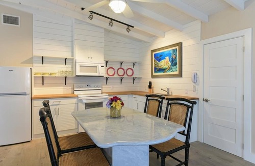 Islamorada House | Turtle Cove: Stunning 7-bedroom home in Islamorada with a private pool and open water views.