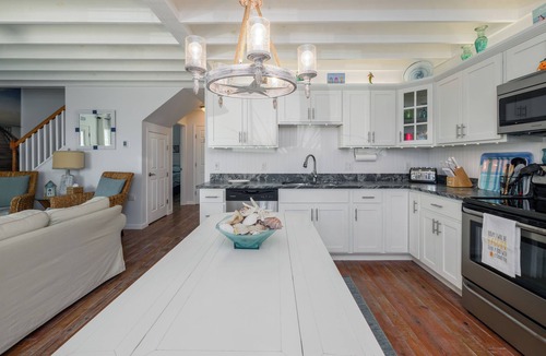 Rehoboth by the Sea House | Updated Ocean Block House Pet Friendly House