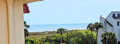 St. Augustine Beach House | Updated Oceanfront, Oceanviews! 5 Hot Tubs 2 Resort Pools! Trolley St Augustine Beach