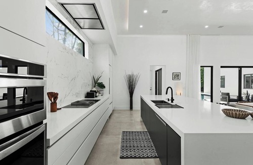 Olympia Heights Villa | Villa Coral Wave