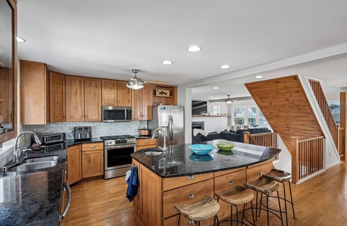 South Bethany Harbor House | Waterfront 5 bedroom vacation retreat in South Bethany