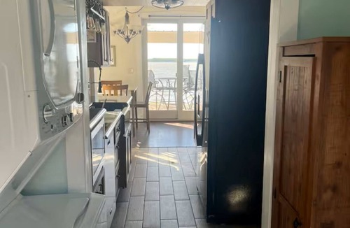 Mount Vernon Cottage | Waterfront Cottage in Mt. Vernon