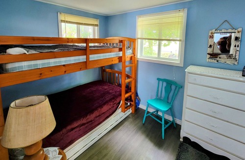 Greater Napanee Cottage | WATERFRONT COTTAGE IN GREATER NAPANEE UNIT C 4305 County road 9, GreaterNapanee
