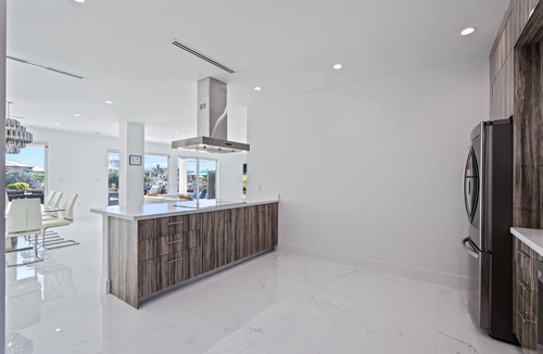 Marathon House | Welcome to Paradise Villa: A luxury home in Sombrero Beach, Florida Keys.