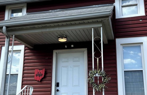Springfield House | Welcome to Red and Ready! Pet Friendly. AC's in both bedrooms for comfort.