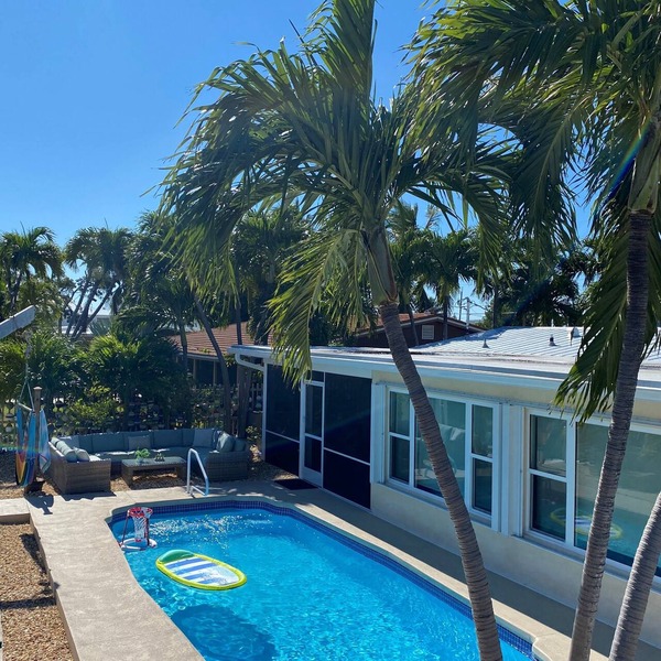 Private Waterfront Single Family Home,Heated Pool,Dock,Ocean Views,Kayaks, WOW