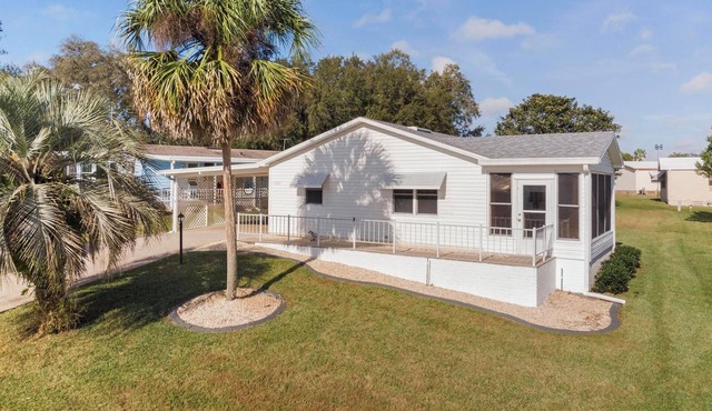 2/2 Ranch home, Golf Cart, near Shopping & Spanish Springs