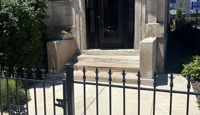 2-bedroom walkable Chicago condo to President Obama Center & UniversityofChicago
