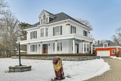 2 Mi to Dtwn Schenectady! Spacious Retreat