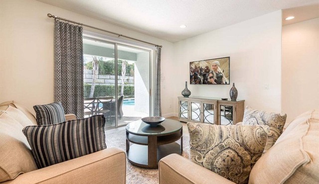 350-360 Huge Villas - Near Disney - 15 BDs