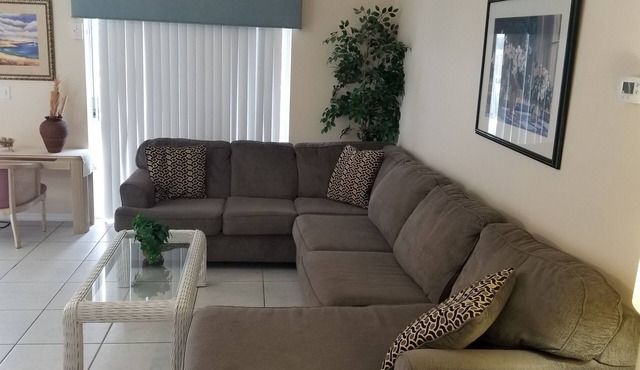 4br king master pool wifi minutes to disney, granite counters, tiled flooring