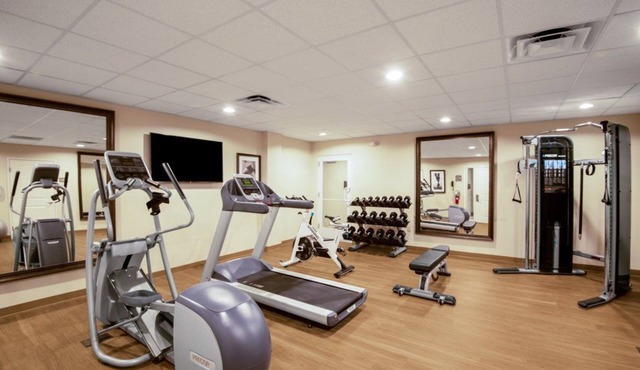Accessible King Studio Suite | Pool + Fire Pit