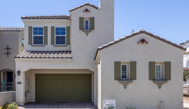 Adorable Casita Conveniently Located *No Hidden Fees!*