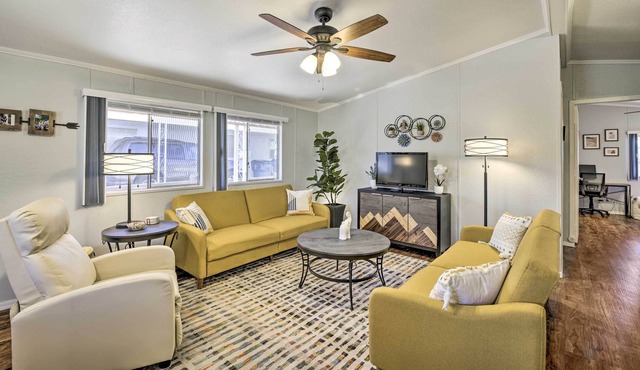 Apache Junction Abode Near Golf & Shopping