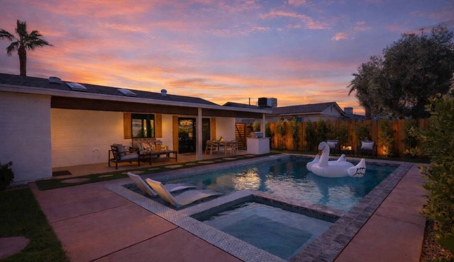 Aura - Private Pool & Spa - Mins to Old Town & ASU