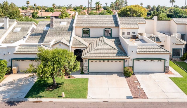 Awesome 3 bedroom on the 1st Green of Arrowhead Golf Club