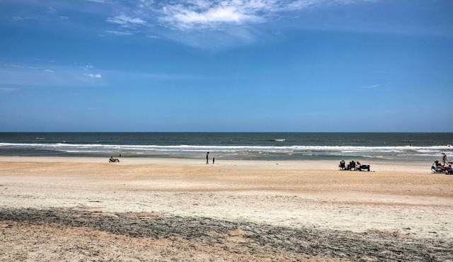 Beachfront Cottage in St Augustine - Pet Friendly!